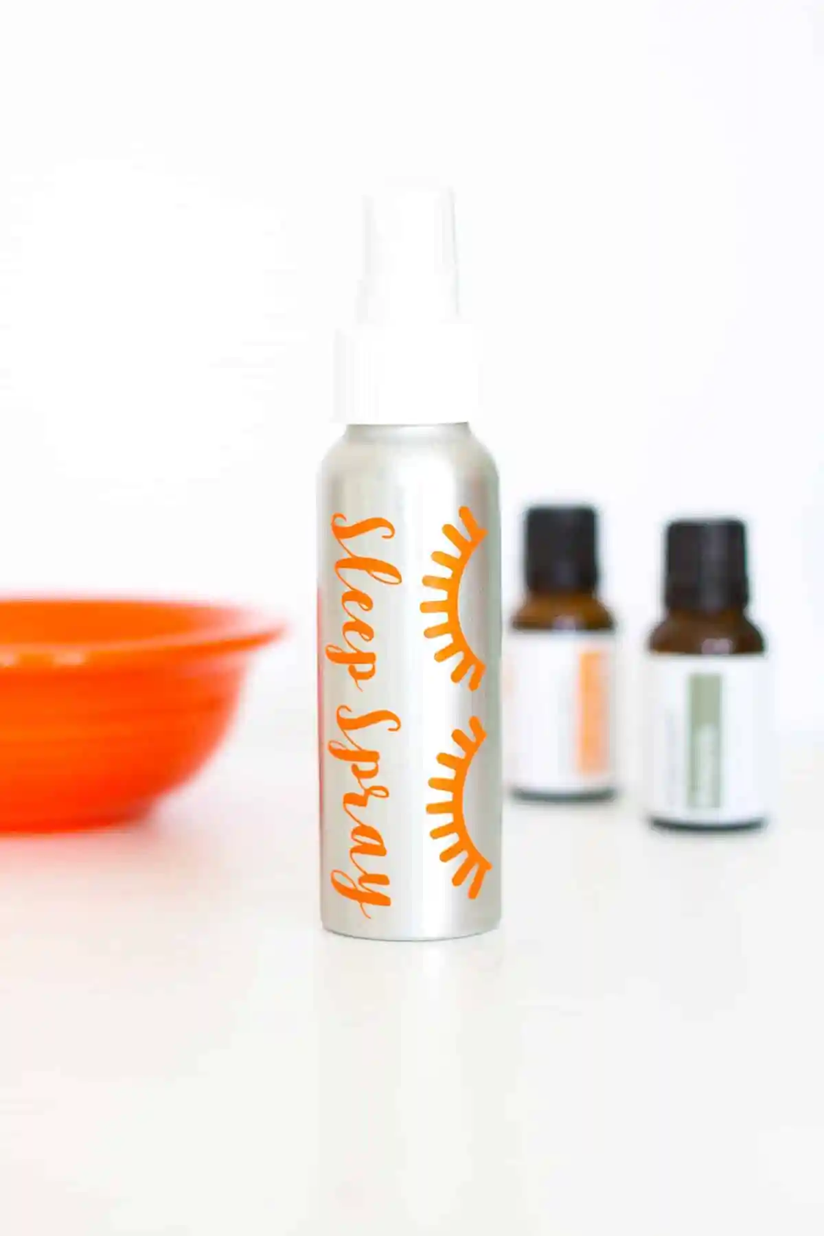 13 DIY Magnesium Spray and Deodrant Recipes